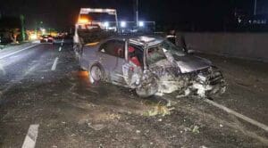 Kaza, saat 23.00 sıralarında İzmir- Çanakkale karayolunda meydana geldi. Mehmet