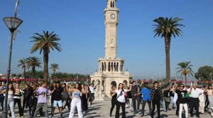 İzmir İl Milli Eğitim Müdürlüğü, cumhuriyetin 100’üncü yılı kutlamaları kapsamında bir