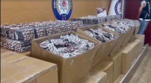 Narkotik Suçlarla Mücadele Şube Müdürlüğü ve İstihbarat Şube Müdürlüğü ekipleri,