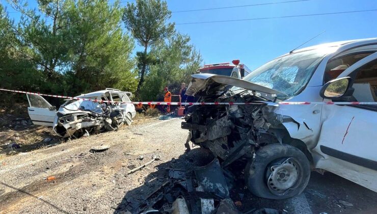 Manisa’da korkunç kaza: 2 ölü, 3 yaralı