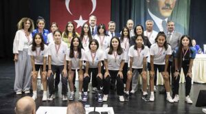 Konak Belediye Meclisi ekim ayı ilk oturumu Selahattin Akçiçek Kültür