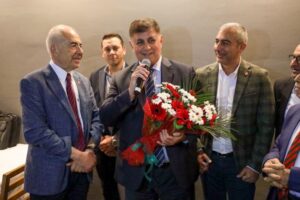 Karşıyaka Belediye Başkanı Dr. Cemil Tugay, Karşıyaka’nın mahalle muhtarlarıyla buluştu;