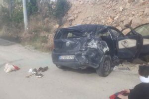 Kaza, Kütahya-Emet karayolunun Sarıayak Gencel mevkisinde meydana geldi. S.Z. yönetimindeki 43 DD