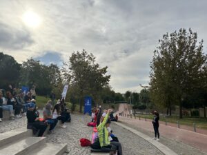 İzmir Büyükşehir Belediyesi, kentlilerin fiziksel ve ruhsal gelişimine katkı sağlayarak