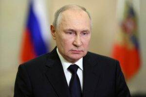 Putin, ABD’yi, İsrail-Filistin çatışmasının çözümünde yerleşik süreçten kaçınmakla ve temel