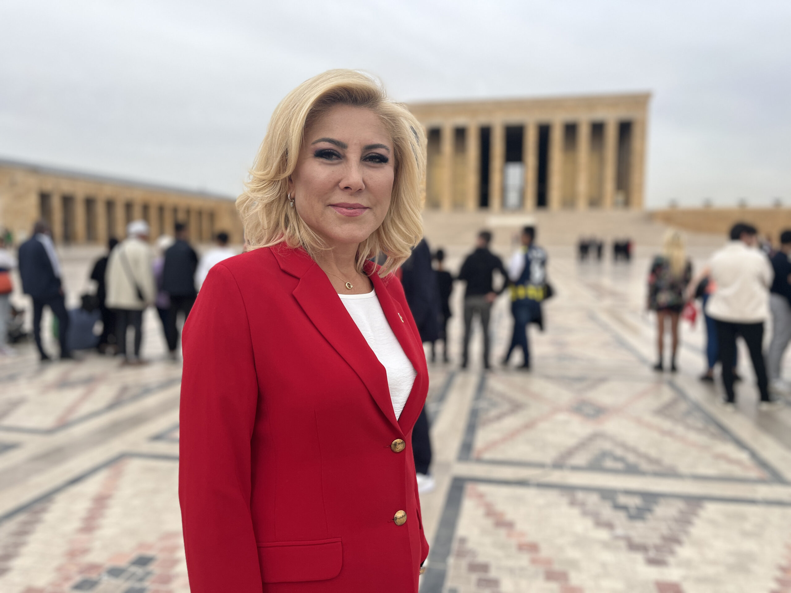 Adalet ve Kalkınma Partisi (AK Parti) İzmir Milletvekili Şebnem Bursalı