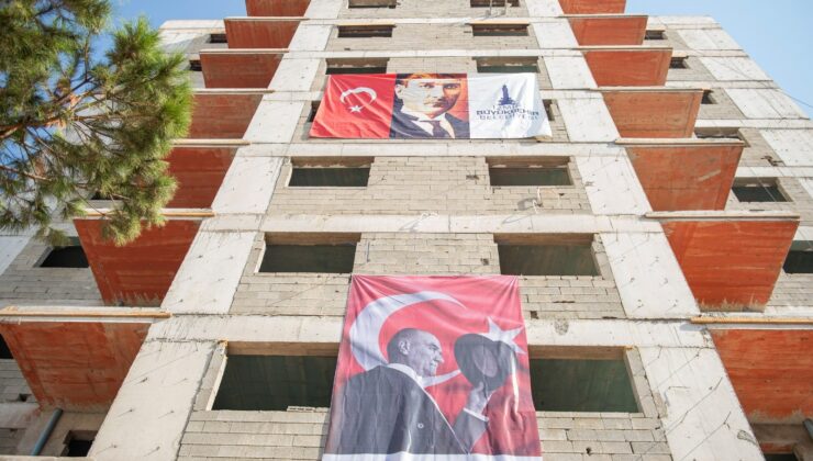 İzmir’de Halk Konut projesi hız kesmeden devam ediyor