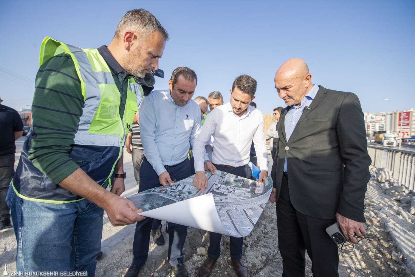 İzmir Büyükşehir Belediye Başkanı Tunç Soyer, dirençli kent hedefi doğrultusunda