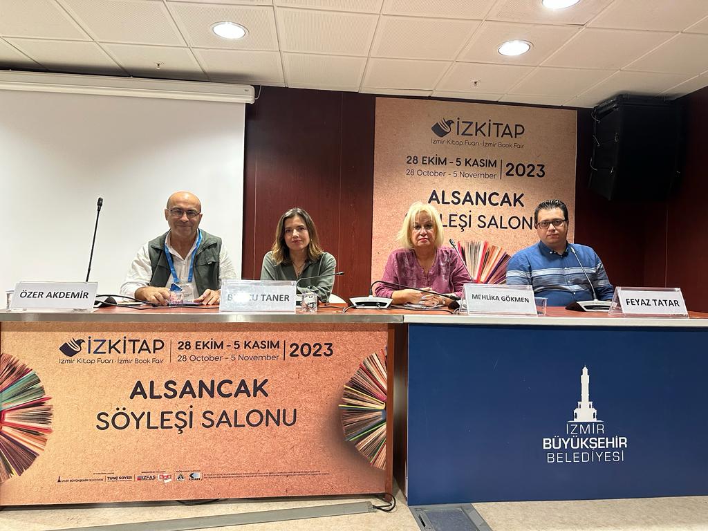 İzmir Kitap Fuarı’nda düzenlenen ‘Basın Özgürlüğü Üzerindeki Baskılar-Nefes Alamıyoruz’ konulu