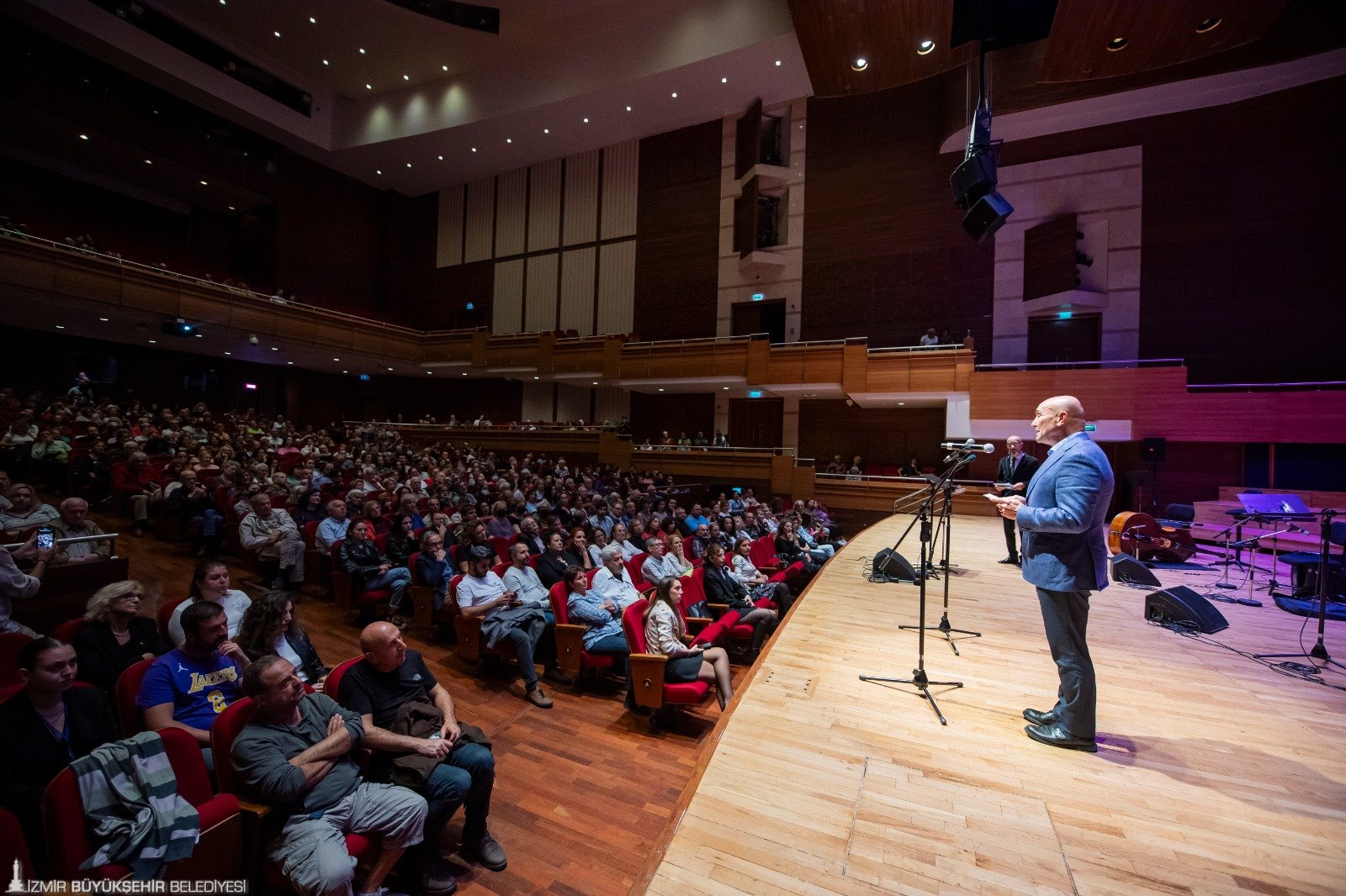 İzmir Büyükşehir Belediyesi, Institut français, Mimarlar Odası İzmir Şubesi ve