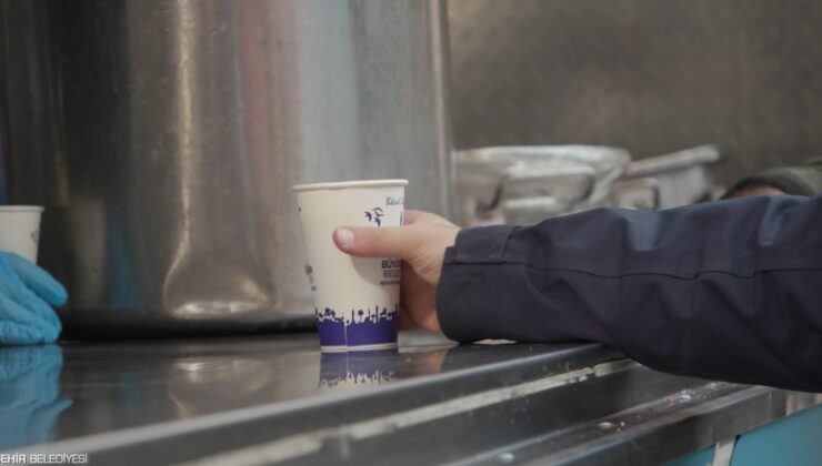 İzmir’de gençler güne “Günaydın Çorbası” içerek başlıyor