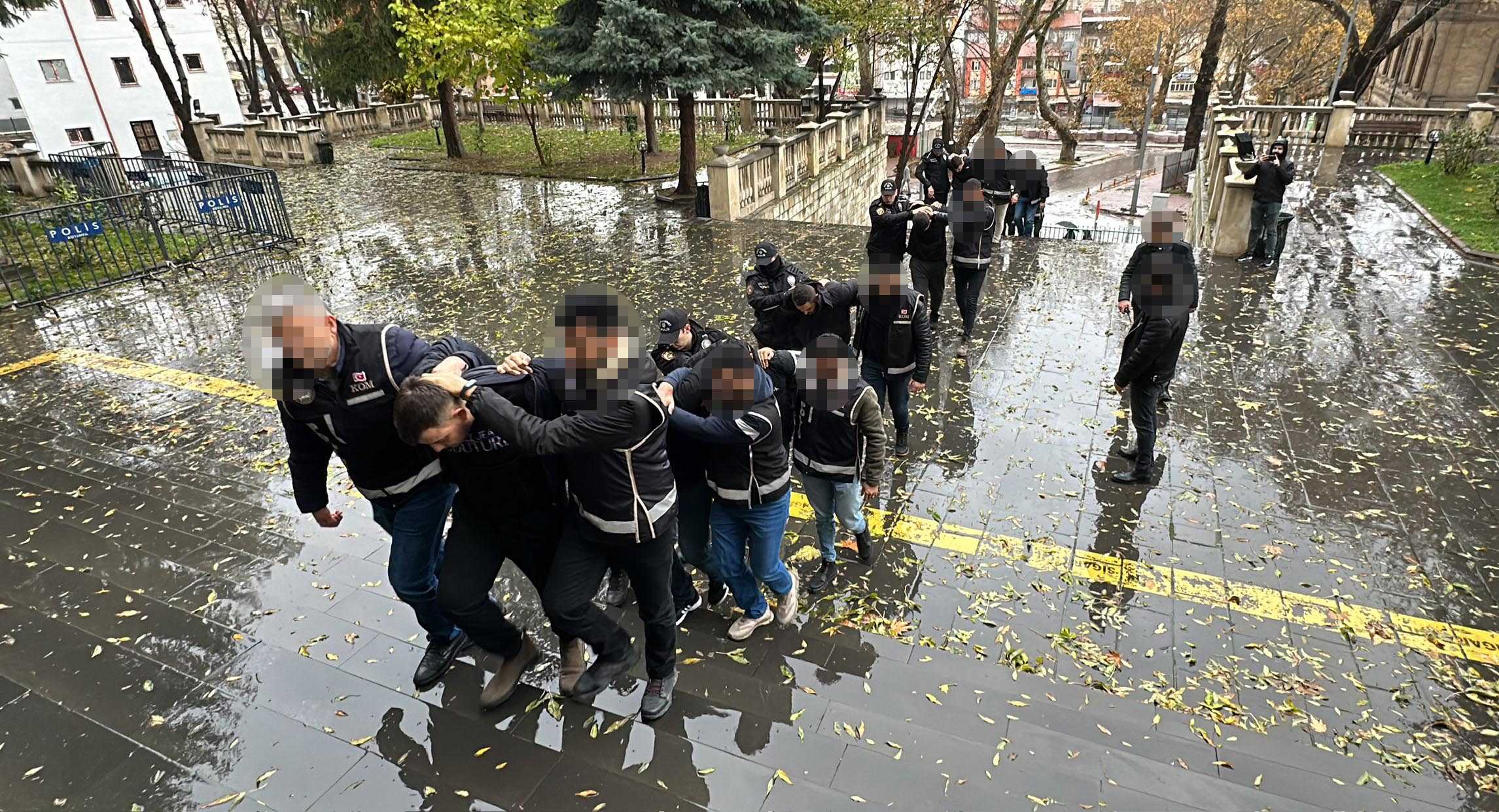 Kütahya’da 2 farklı silahlı yaralama olayının arkasında, liderliğini Barış Boyun’un