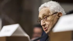 Henry Kissinger, 1923 yılında Almanya’da doğmuş, Yahudi bir ailenin çocuğu
