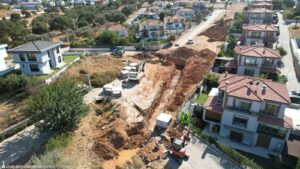 Sel ve taşkın tedbirleri kapsamında İzmir’in 30 ilçesinde yatırımlarını sürdüren