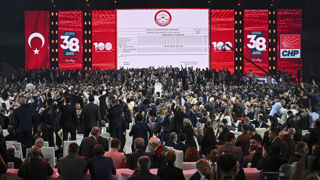 Gerçekleşen oy sayımının ardından, CHP’nin 38. Olağan Kurultayı’nda Parti Meclisi
