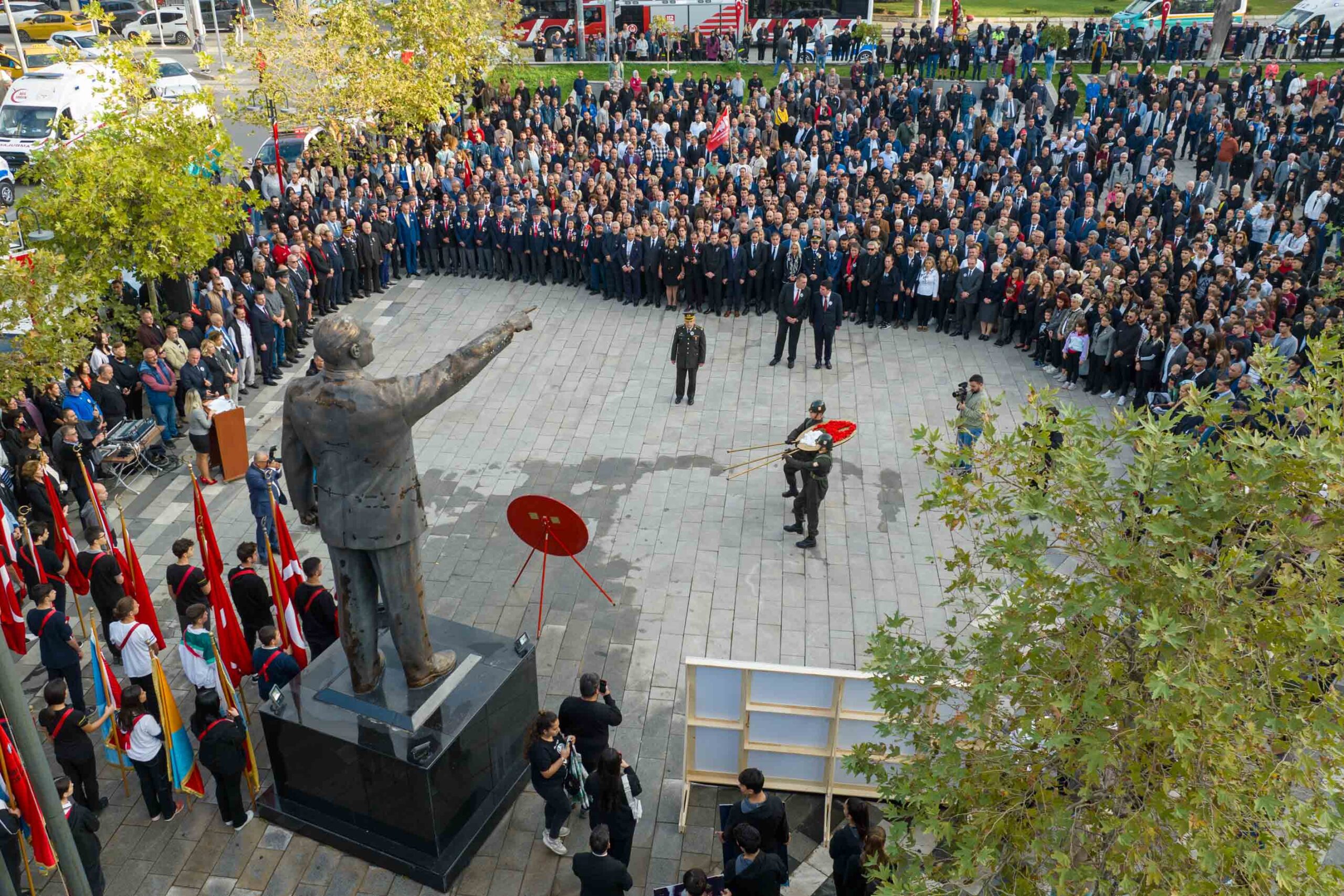 Türkiye Cumhuriyeti’nin kurucusu Büyük Önder Mustafa Kemal Atatürk’ün sonsuzluğa uğurlanışının