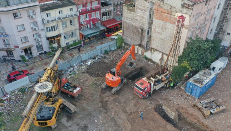 Konak Belediyesi’nin yeni hizmet binası inşaatında temeller atıldı
