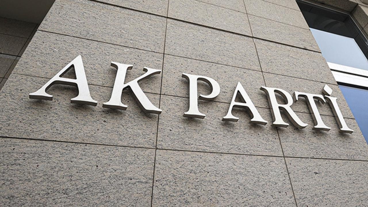 Yerel seçimlere doğru zaman ilerlerken siyasi partilerin büyükşehirlerdeki adayları ile
