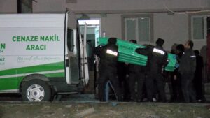 ANKARA’da T.Ü. (72), üst katta oturan ailenin çocuklarının gürültü yaptığı