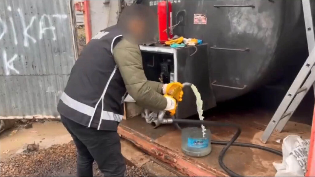 Kaçak akaryakıta dev operasyon: 1 milyon litre kaçak akaryakıt ele geçirildi
