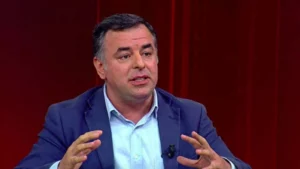 “Özgür Özel kazanırsa mesleği bırakırım” şeklindeki sözleriyle bilinen ve Özgür