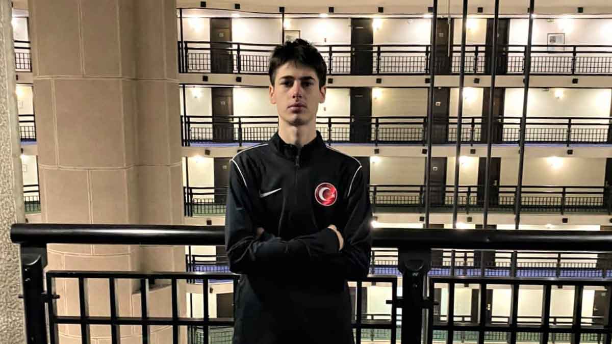 Bornova Belediyespor Kulübü’nün spor okulları altyapısından yetişen Bekir Osmanoğlu Bosna