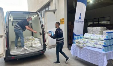 İzmir’de ‘derin yoksulluğa’ tam destek: 100 bin bez ve mama dağıtıldı