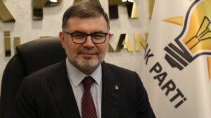 İzmir Metrosu’nda Evka-3 yönünde sefer yapan trenin son vagonunun Sanayi