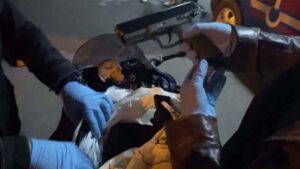 İzmir’de sosyal medya fenomeni Oğuzhan Muslu’nun kullandığı motosiklet ile birlikte