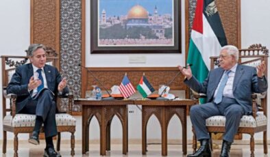 Batı Şeria’da kritik görüşme: Blinken ve Abbas bir araya geldi