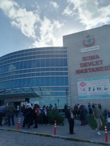 Soma Devlet Hastanesi’nin morgunda elektrik tesisatındaki kısa devre nedeniyle çıkan