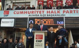 CHP’li Barış Eroğlu’ndan caddede adaylık açıklaması…