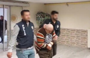 Ankara’da çocukları gürültü yaptığı için tartıştığı üst kat komşusu ailenin