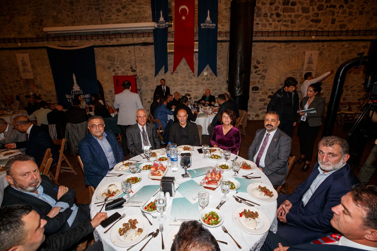 CHP’li Tanrıkulu’ndan Başkan Soyer’e övgü: ‘İzmir’de yaşadığınız için çok şanslısınız’