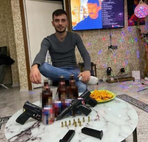 Pamukkale’de yaşayan Hülya G. geçen yıl ocak ayında tanıştığı Yasin