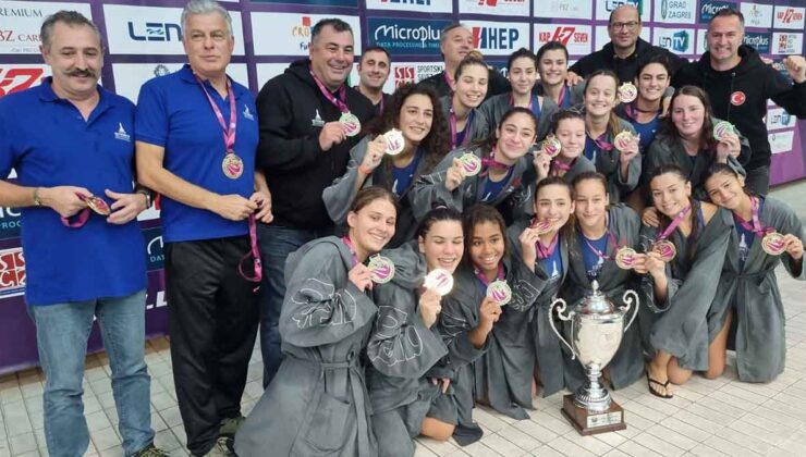 Helal olsun kızlar! Türkiye’nin ve İzmir’in gururu oldular, ilk Avrupa Kupası’nı kazandırdılar