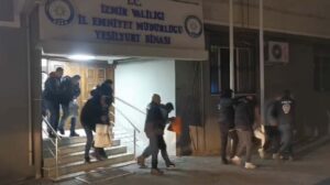 İzmir merkezli 10 ilde ‘yasa dışı bahis’ ve ‘suçtan kaynaklanan