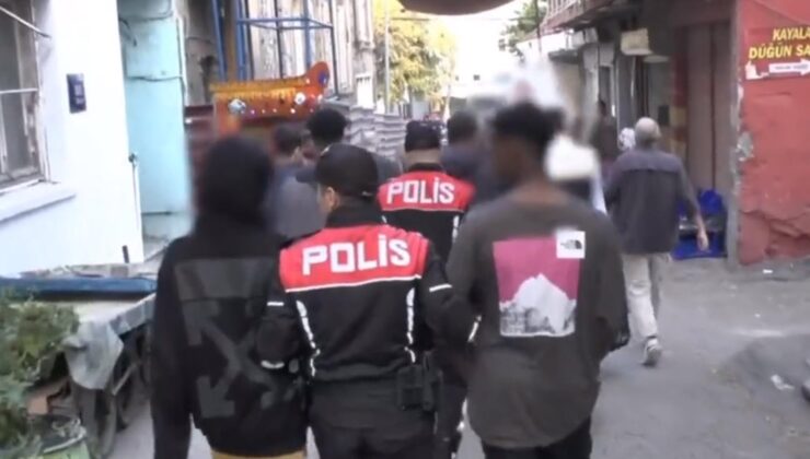 Bakan Yerlikaya: İzmir’de Kalkan Operasyonu ile 309 kaçak göçmen yakalandı!
