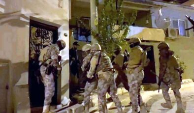İzmir’de terör operasyonu: 8 gözaltı