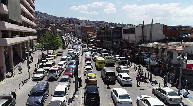 İzmir’de trafiğe kayıtlı araç sayısı ekim ayı sonu itibarıyla 1