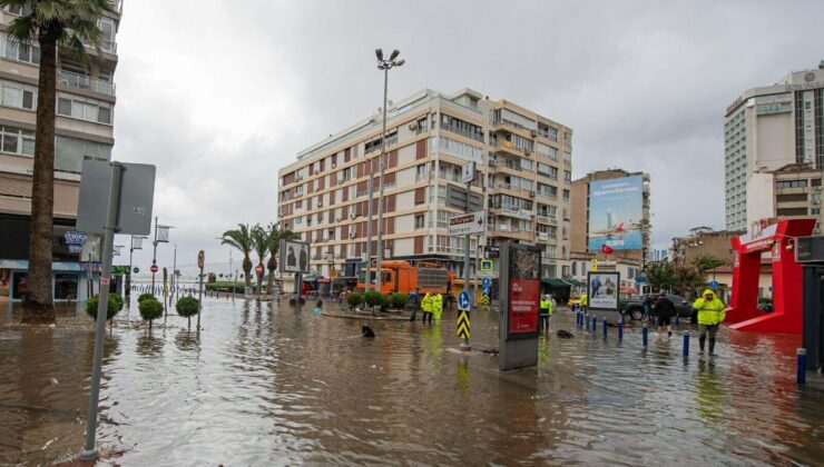 İzmir’deki taşkın sonrası acı tablo: Bini aşkın ev ve iş yeri etkilendi