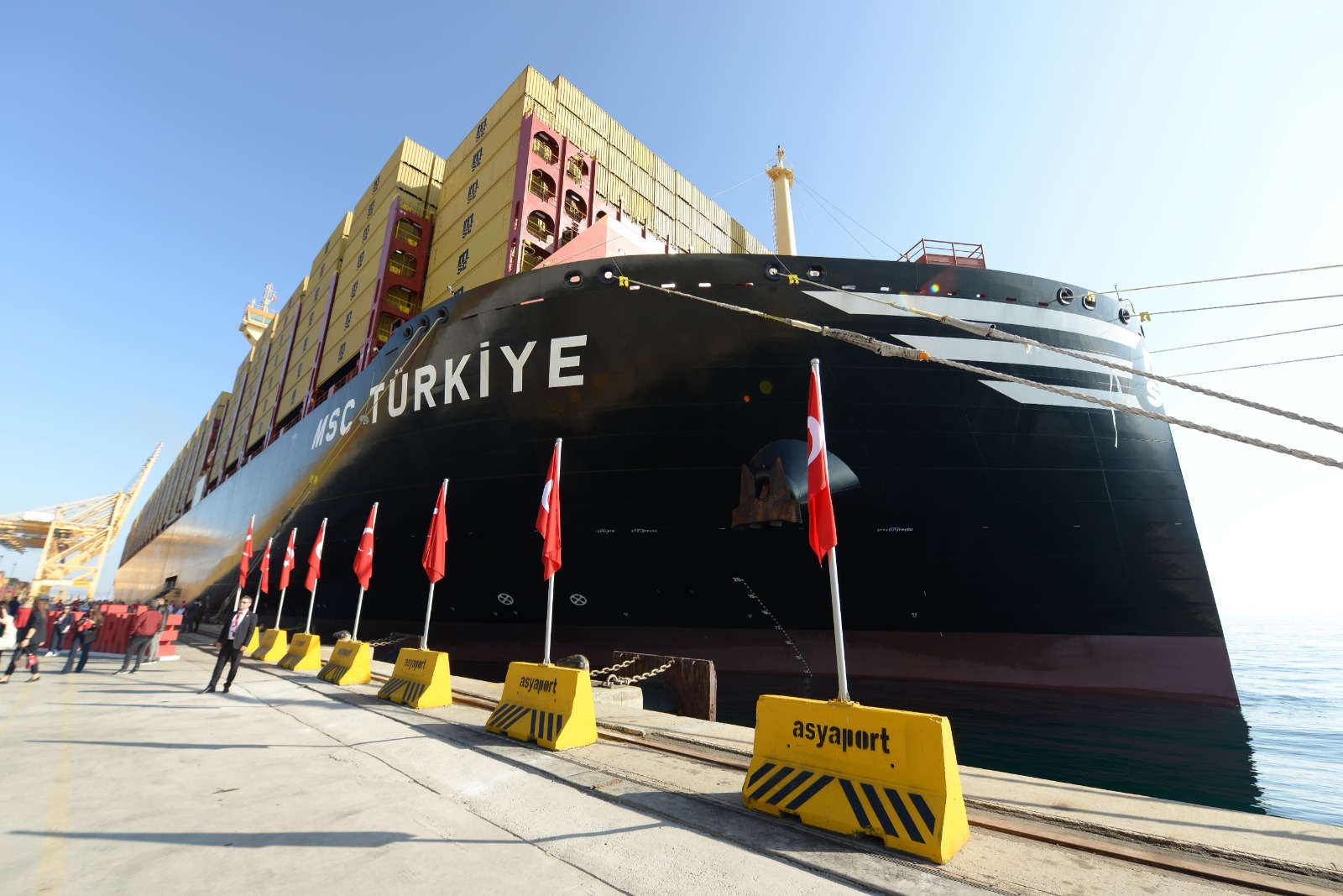 155 ülkede, 781 gemisi bulunan Mediterranean Shipping Company (MSC) tarafından