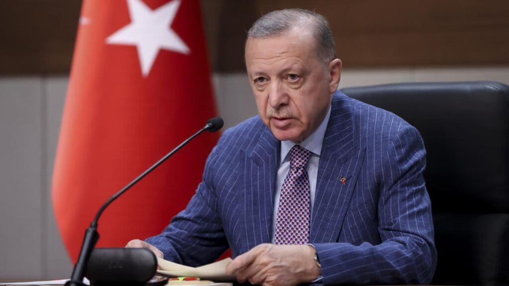 Ak Parti MYK'da Erdoğan, yerel seçim için düğmeye bastı