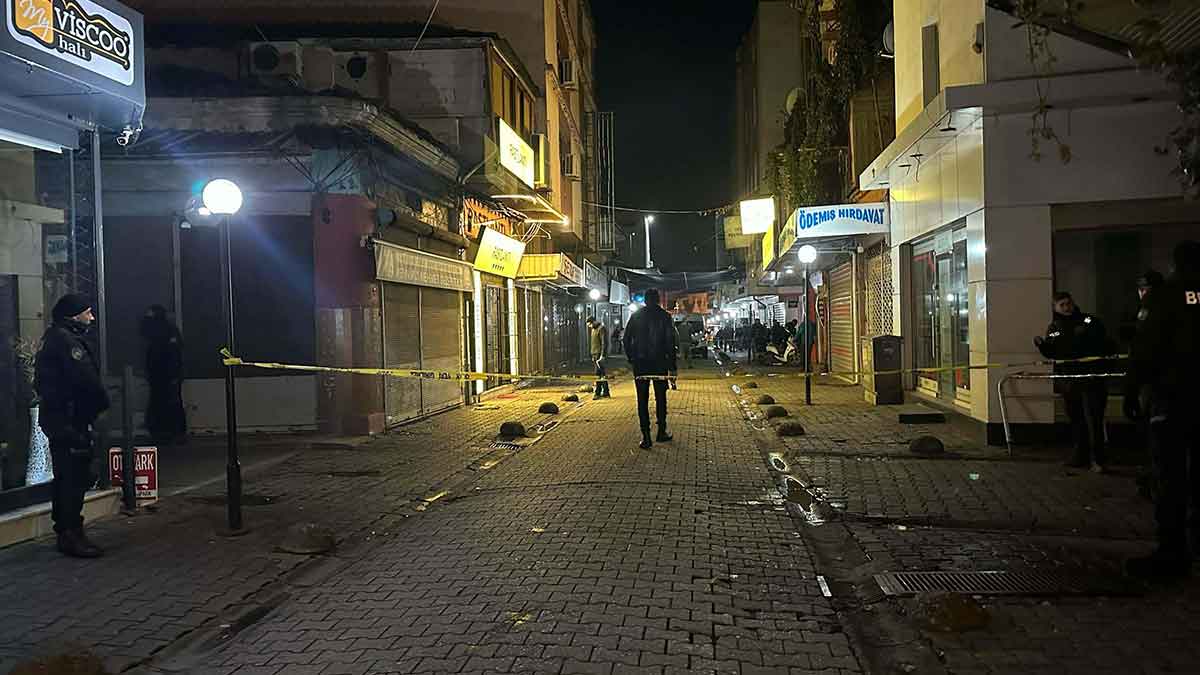 İzmir’in Ödemiş ilçesinde 4 kişinin yaralandığı, 6 şüphelinin tutuklandığı silahlı