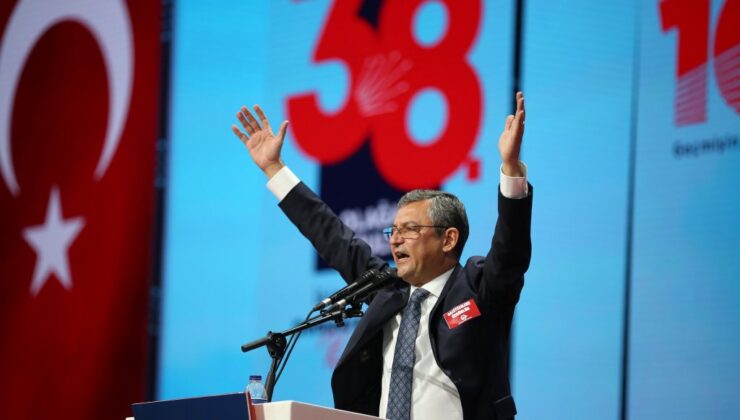 CHP’nin yeni Genel Başkanı Özgür Özel kimdir?