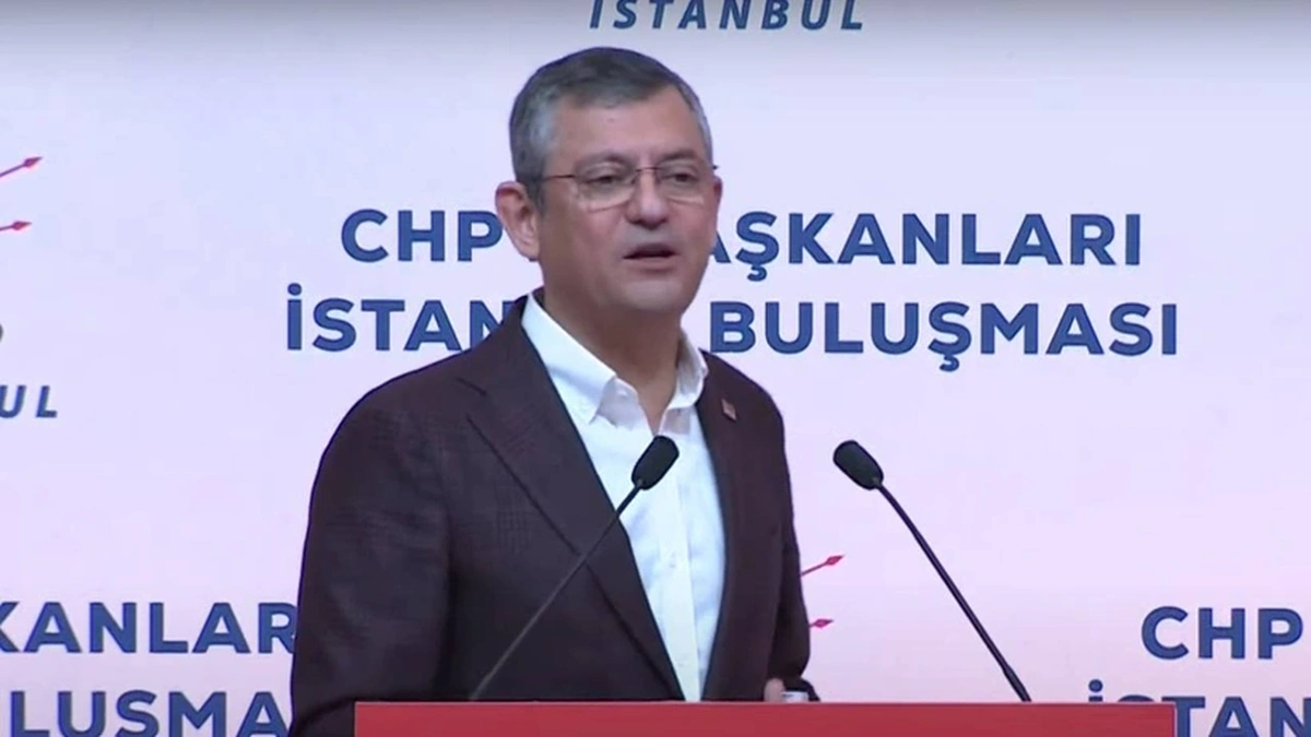 CHP’de memnuniyet anketleri başlıyor… Özgür Özel’den yerel seçim mesajı CHP Genel Başkanı Özgür Özel, yerel seçimlerle ilgili önemli açıklamalarda