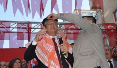 Başkan Özel’den İzmir’de birlik, beraberlik vurgusu