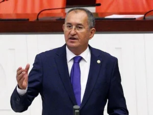 CHP İzmir Eski Milletvekili Atila Sertel, İzmir Büyükşehir Belediye Başkanı