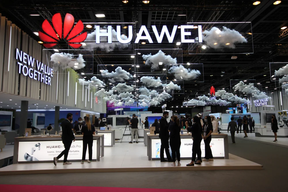 Bu bölümde, Huawei Connect 2023‘te sergilenen en son teknolojilere odaklanıyoruz.