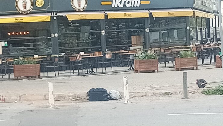 İzmir’de Adliye önünde şüpheli çanta paniği: Bomba imha ekipleri olay yerinde